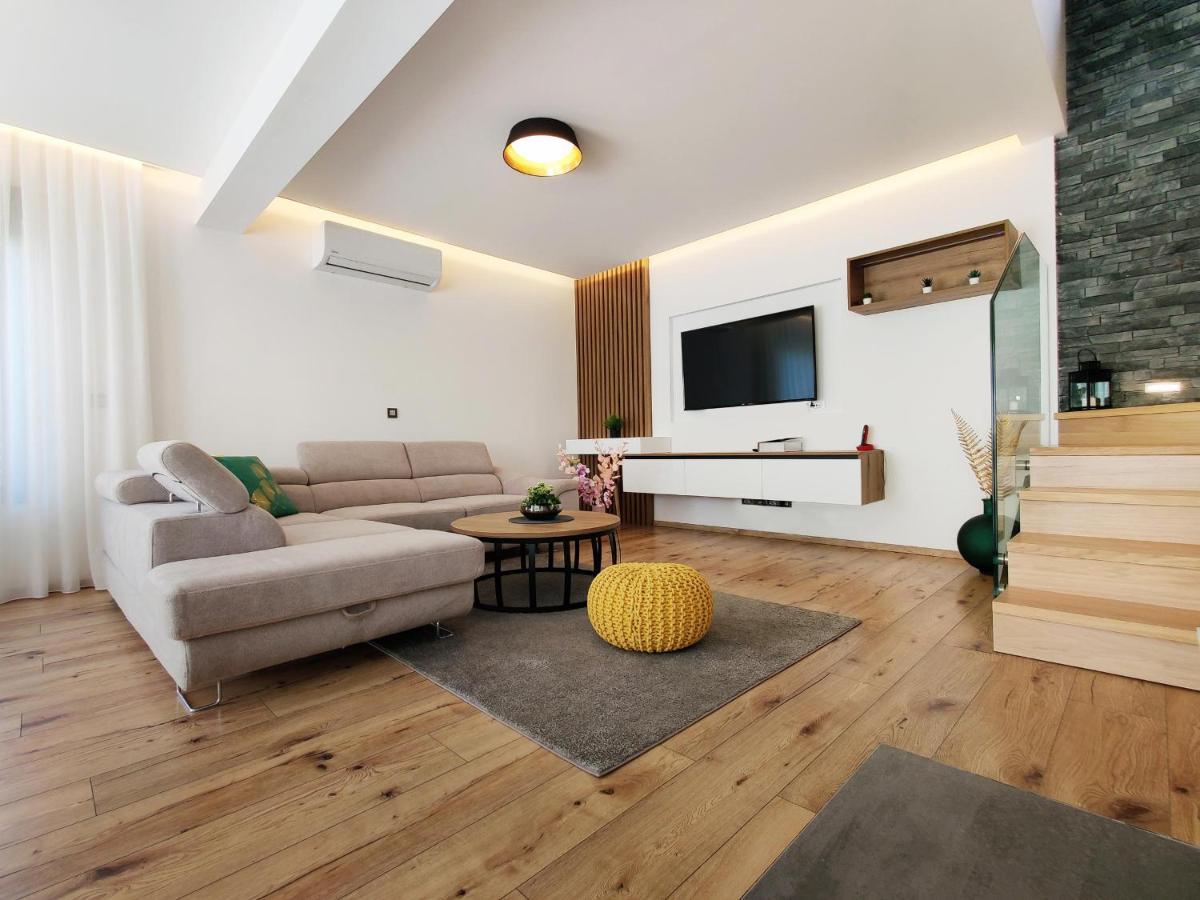 Villa Biser Gacke Sinac Luaran gambar