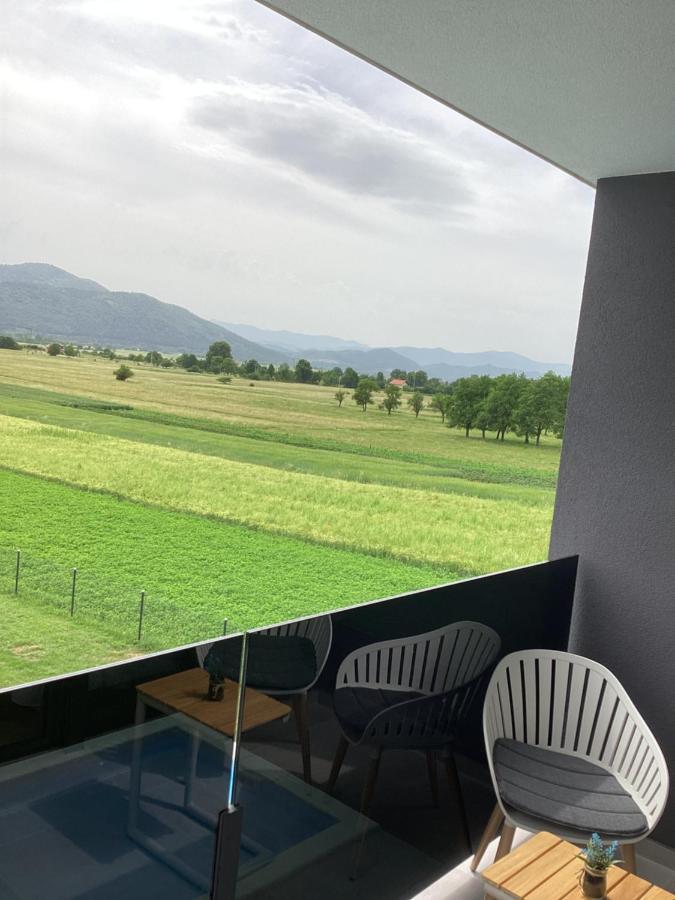 Villa Biser Gacke Sinac Luaran gambar